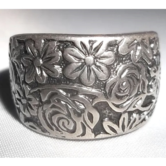 Silpada Vintage RARE Floral Garden Etched Oxidized Solid Sterling Silver Ring - Picture 2 of 10